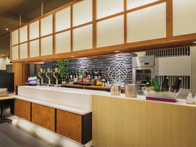 �_�C�j���O���X�g�����u���v_�ە�ό��z�e��