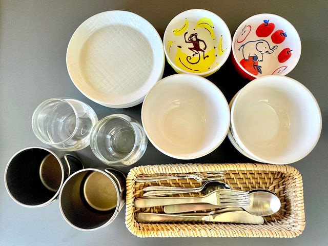 ���ʂł����H���R�b�v�A�J�g�����[���u���Ă���܂��B_UNIUS SEASIDE CAMP  ���j�A�X�V�[�T�C�h�L�����v