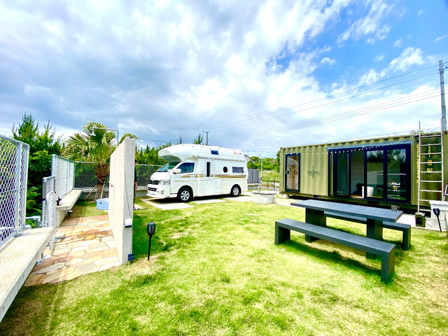 �L�����s���O�J�[��߂�܂��B
��2��قǒ��ԉ\�ł����A����������ꍇ�͓�O���C�ݗL�����ԏ�Ȃǂ������p�������܂��B_UNIUS SEASIDE CAMP  ���j�A�X�V�[�T�C�h�L�����v