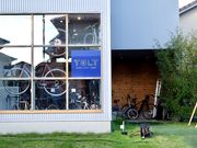 TOLT ���ƕ�炵�̃X�|�[�c���]�Ԃ̎ʐ^2