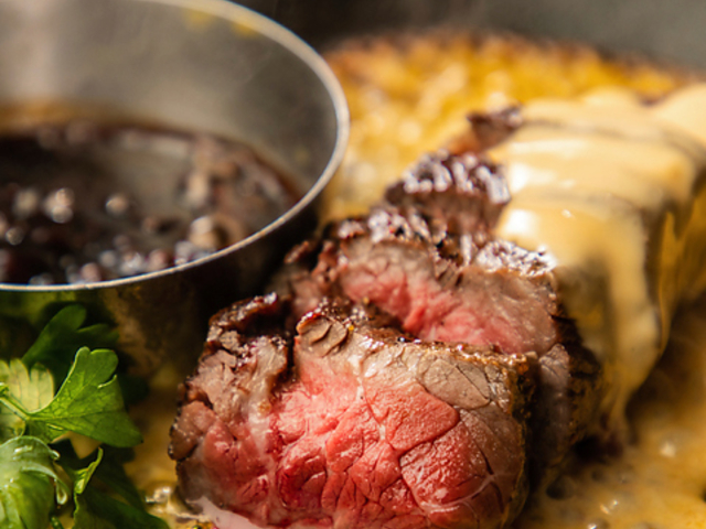 ���C���z�[���O���}�[ WINEHALL GLAMOUR �r�� MEAT&WINE�̎ʐ^1