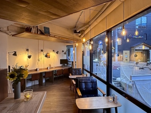 SALON CAFE&BAR ToiToiToi�̎ʐ^1