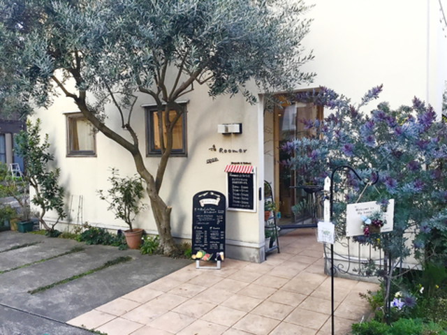 Dog cafe&Gallery Roomer̎ʐ^1