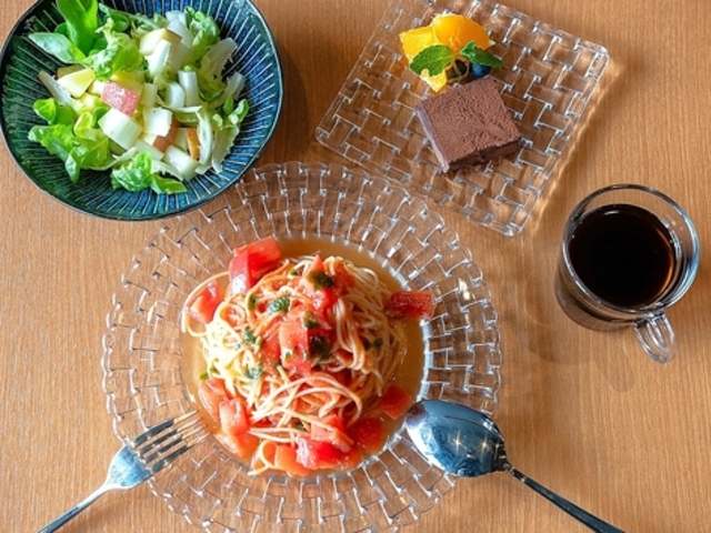 GRILL&WINE T s �O�����A���h���C�� �e�B�[�Y�̎ʐ^1