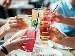 旬菜酒場 楽楽 南越谷店の写真1