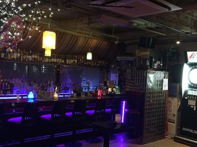 rOo[fCY Living Bar Dayz ̎ʐ^1