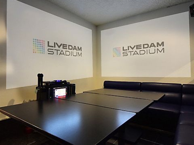 B-GARAGE Vׂ̓X̎ʐ^1