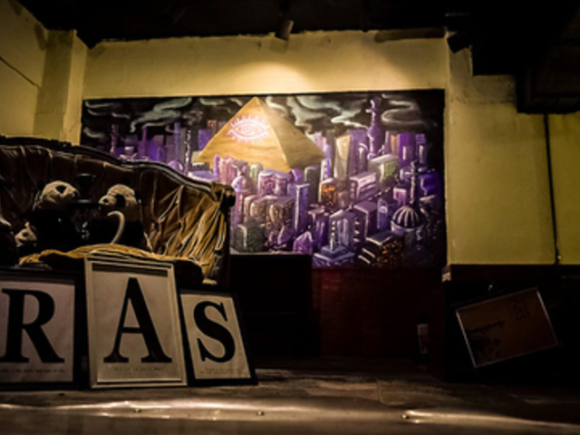 SHISHA CAFE RAS �V�[�V�� �J�t�F ���X �A�����X�̎ʐ^1