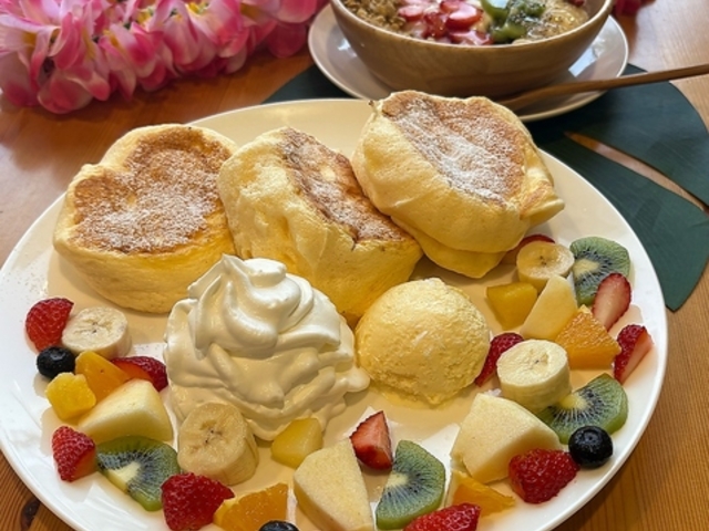 Hawaiian Cafe�@���@�̃p���P�[�L�@�u�����`�_�ˊw���s�s�X�̎ʐ^1