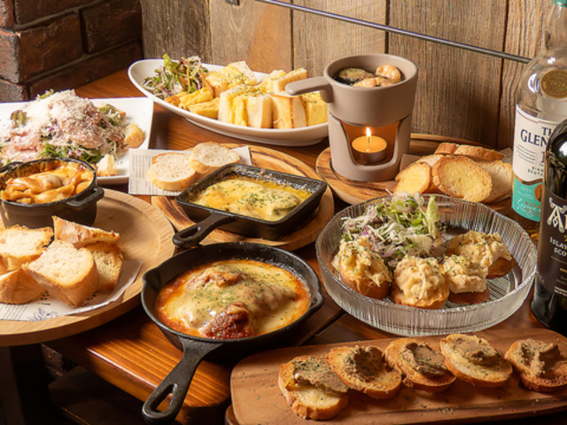 Dining Bar LA cafe �_�C�j���O�o�[�G���G�[�J�t�F �̎ʐ^1