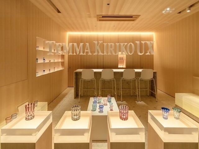 TEMMA KIRIKO UX �e���}�L���R ���[�G�b�N�X�̎ʐ^1