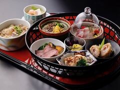 �Y�ΏĂ�&�����_�C�j���O �����̎ʐ^1