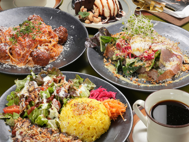 THE MOON CAFE kamakura �U���[���J�t�F�J�}�N���̎ʐ^1