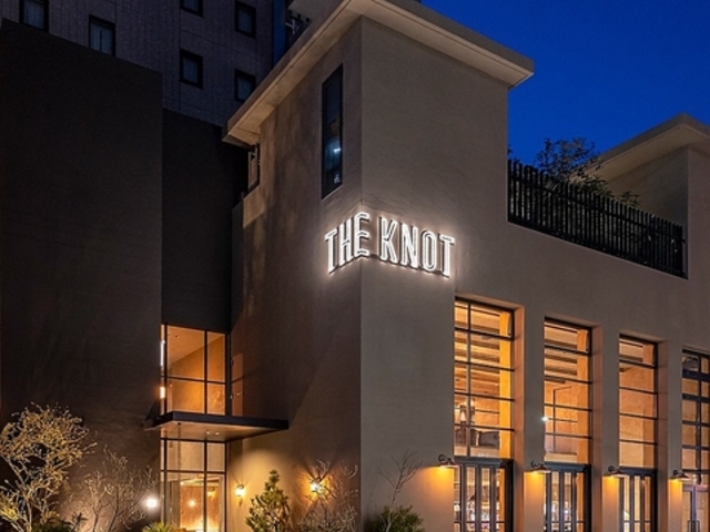 MORETHAN HAKATA ���A�U���n�J�^�̎ʐ^1