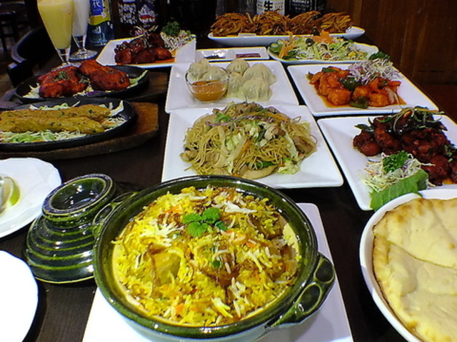 House of Spice & The Curry Garden �n�E�X�I�u�X�p�C�X�A���h�U�J���[�K�[�f���̎ʐ^1