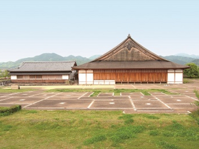 ���s�����̓�̊ی�a�̉����ƌĂ΂�錚���ƕ��������O�ς����Ă���R��发�@�B_�R��发�@