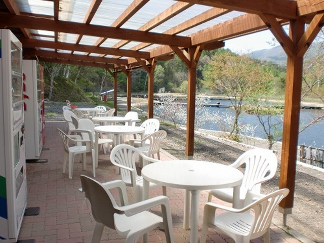 ���J�΃t�B�b�V���O�X�|�b�g