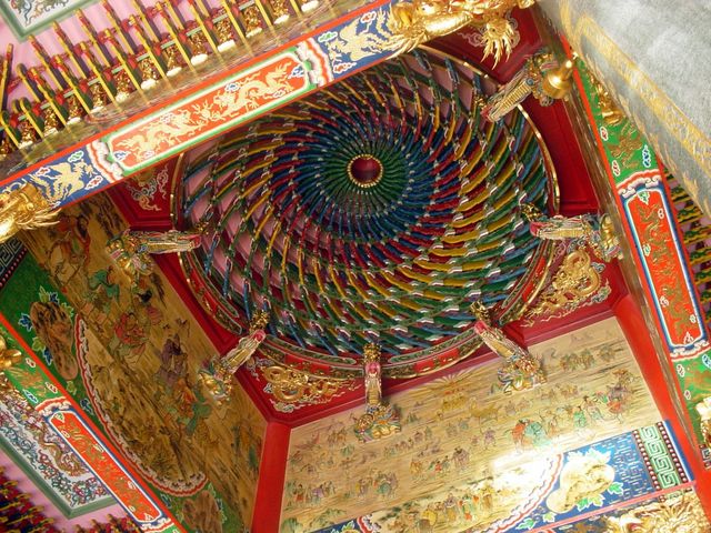 �ܐ瓪�̗������鐹�V�{