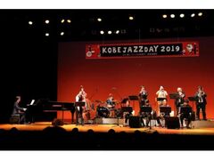KOBE JAZZ DAY�������n�R���T�[�g�̎ʐ^1