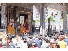 ��ˎ��܂���l�ˎ��܂���E�\�O�܂���̎ʐ^1