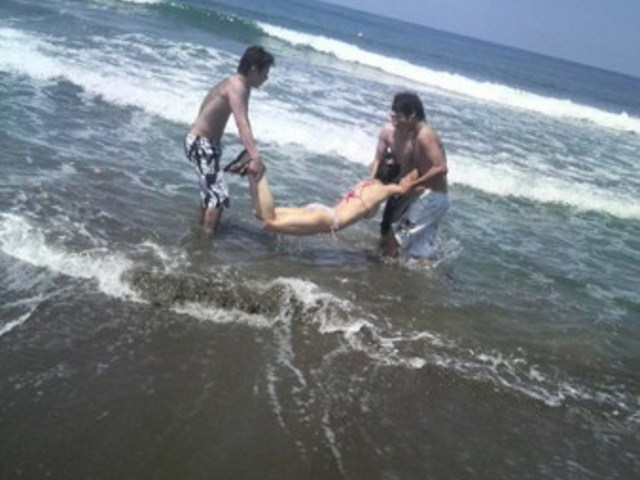 ܂コ̐ΒnC݂̓eʐ^1