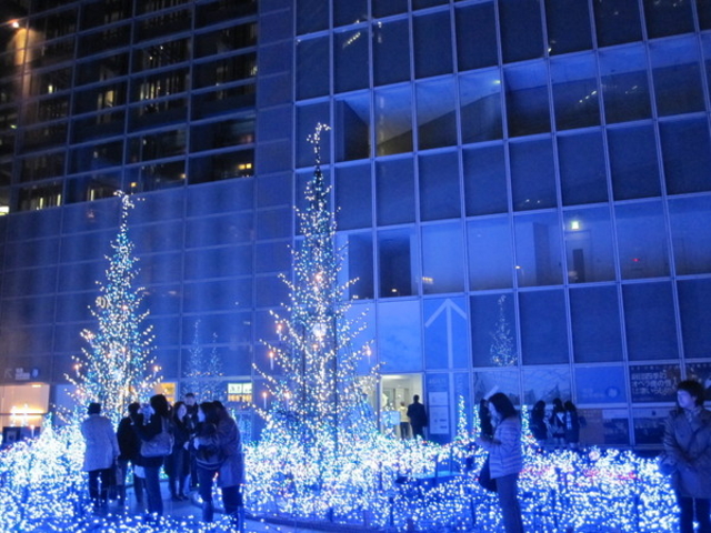 Dynamic Kitchen & Bar  Jb^X