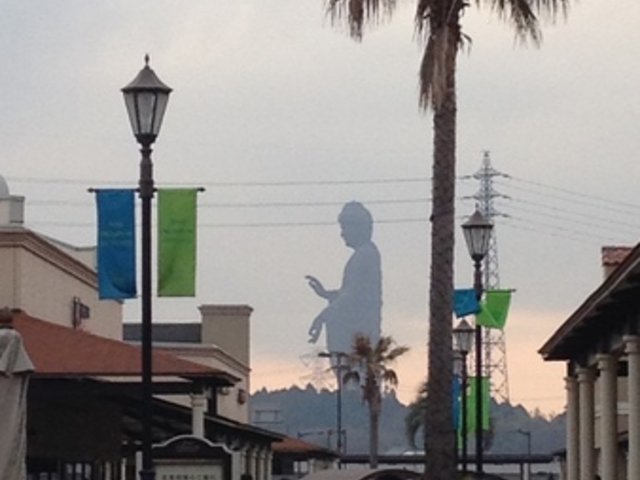 ���݃v���~�A���A�E�g���b�g