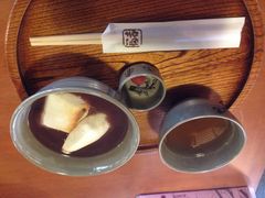 �A���~����̐ԕ��{�X�ւ̓��e�ʐ^1