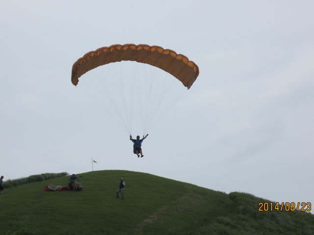 u̎Ζʂ𑖂āAяoƂ_hlC`[h