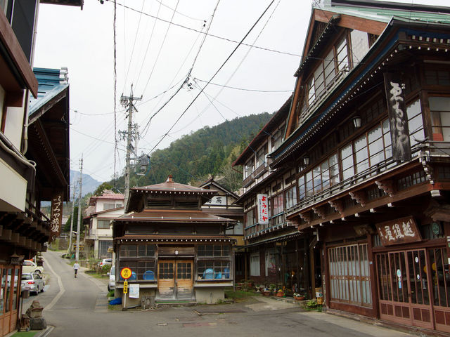 �哒�̎��ӂɐ����̗��ق�����܂�_�p�ԉ���