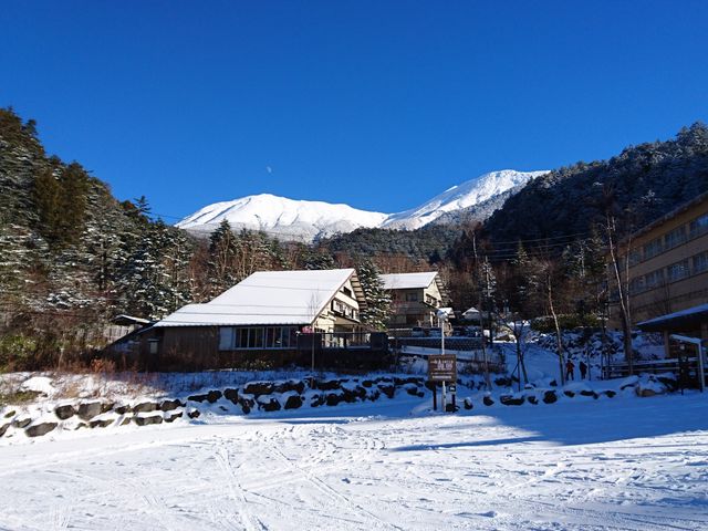 ف@x̒ԏꂩ̓W]_ԎRi򕌌Csj