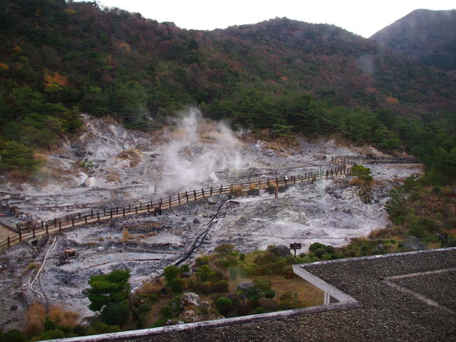 ��������̉_��n���̒���_�Ԍ��̏h�@�x�M��