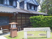 komo̓Ȗ؎s̊XsM[̓eʐ^4