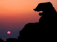 夕焼けのゴジラ岩_ゴジラ岩