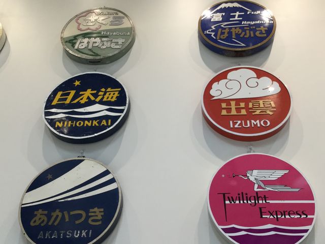 ���S�}�[�N�̓W��_���s�S��������