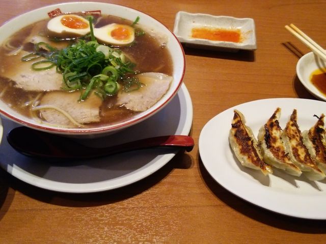 NbV[̓񗼔 z{wOX̓eʐ^1