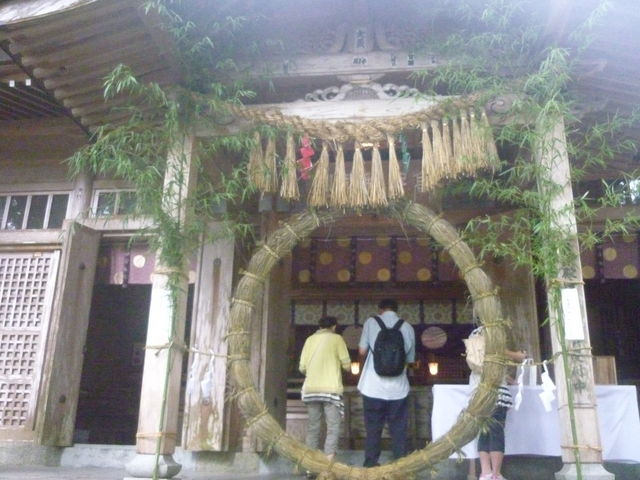 ���c�J�擙�X�͂̏Z�l����̍����_�Ђ̓��e�ʐ^1