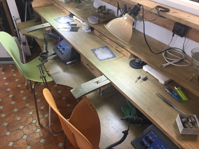 ��Ƒ�_�X�̒�������gouttedor