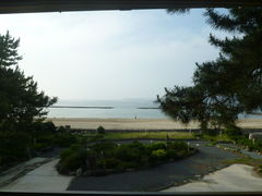 IIJ~Nu^̂͂@҂̏h@ււ̓eʐ^1