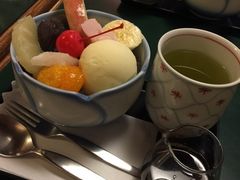 �ۂ҂���̕F�����ւ̓��e�ʐ^1