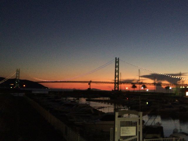 �A�E�g���b�g����̃T���Z�b�g_�O��A�E�g���b�g�p�[�N�@�}�����s�A�_��