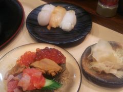 䂫̉]{wDININGւ̓eʐ^1