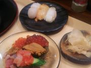 䂫̉]{wDINING̓eʐ^1