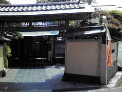 pony����̌܉Y�ό��z�e���E�a���̏h�{�ف^�ʊّ�ϑ��ւ̓��e�ʐ^1