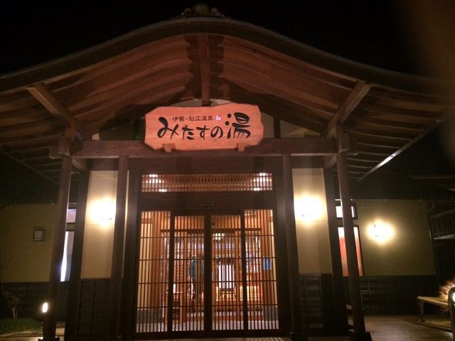 �ɐ��E�D�]����݂����̓�