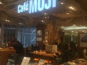 ݂񂳂CAFE MUJI LiVeBX̓eʐ^1