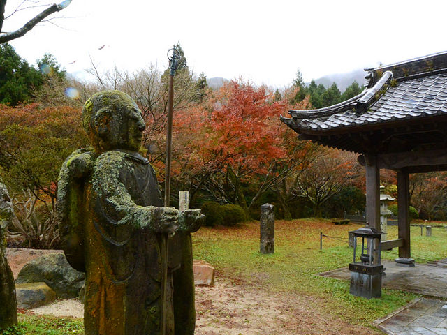 雷山を開山した清賀上人でしょうか_雷山千如寺大悲王院