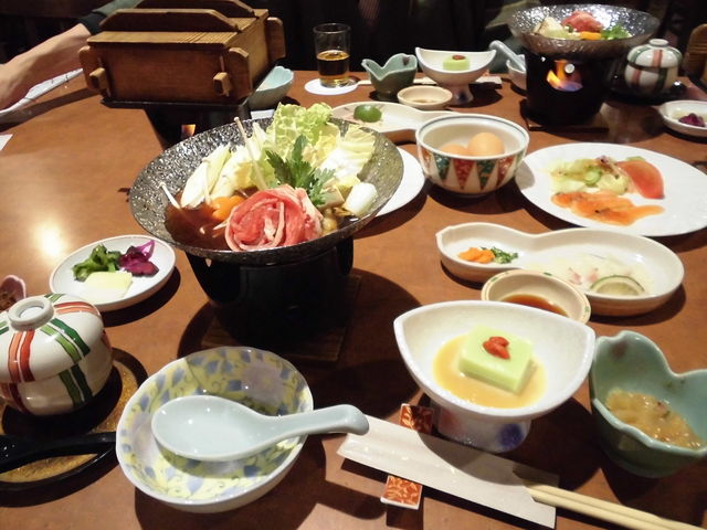 �[�H�ƃX�^�b�t�̃T�[�r�X�͕���Ȃ��Ȃ̂ł����E�E�E_���ɂ�܃z�e��