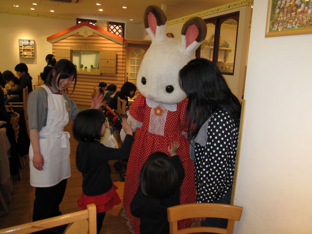 e[u߂ɗĂ܂B_VojAX̃Lb`Eہ[Ƃsnjxn|a`xX