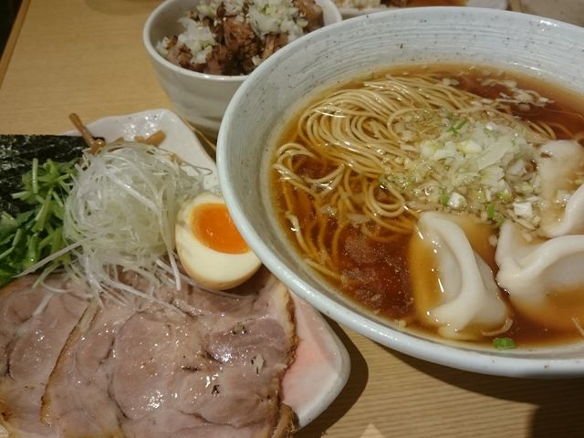 R^[̖˂@߂悵̂̓eʐ^1